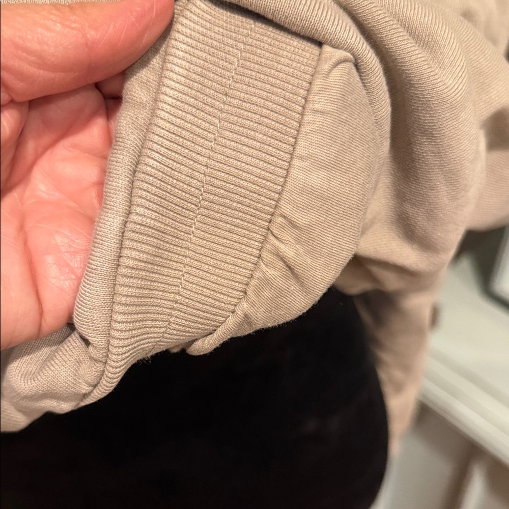 Garage tan cropped Hoodie Sweatshirt - Picture 6 of 6